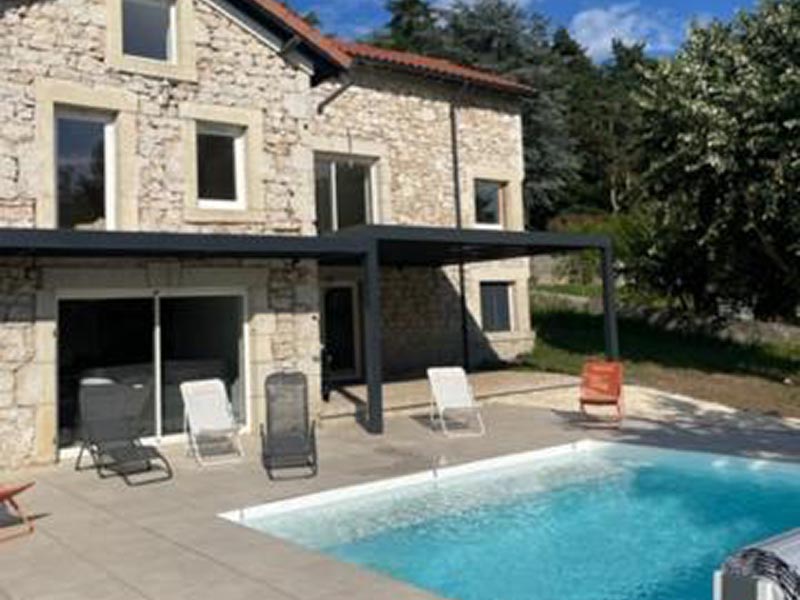 Gite avec piscine Blavozy
